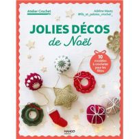 Couverture du livre Jolies décos de Noël – 10 modèles à crocheter pour les fêtes, montrant des décorations en laine aux couleurs traditionnelles de Noël.
