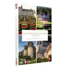 Vue en perspective de l'édition fourreau cartonné du DVD "Les Châteaux de la Loire vus du ciel", un film de Bernard Germain et Delphine Oyen. La jaquette est illustrée par une mosaïque de quatre magnifiques photographies aériennes de châteaux de la Loire 