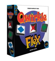 Boîte du jeu Qwirkle Flex, édité par IELLO, présentée en perspective sur fond blanc. La face avant affiche le logo coloré Qwirkle Flex en grandes lettres orange, rouges et jaunes, sur un fond noir et blanc avec un grand cercle violet. Plusieurs tuiles de 